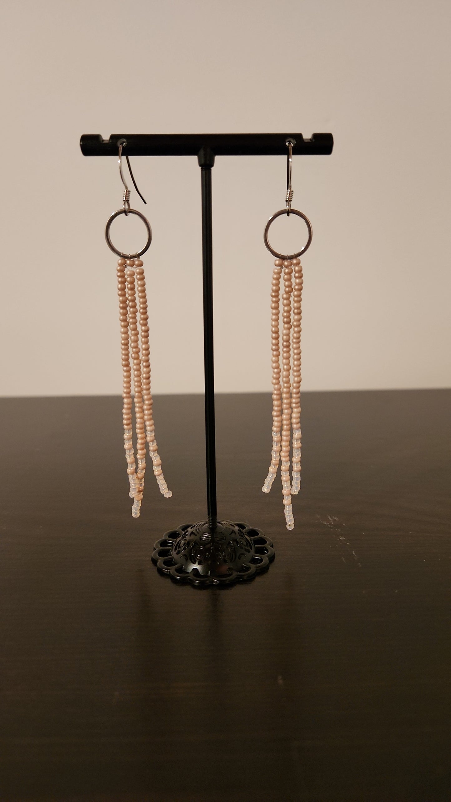 Boucles d'oreilles longues élégantes fabriquées à la main – Design à trois brins sur anneau